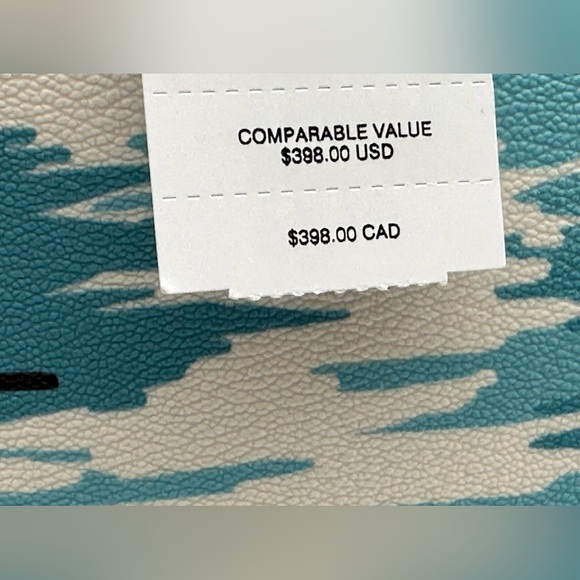 Coach Tote Bag With Hawaiian Print - Picture 13 of 15